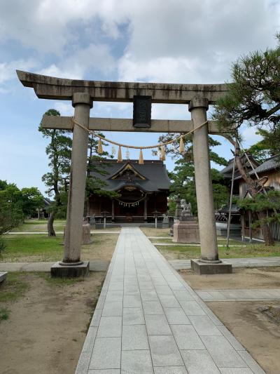 三条八幡宮 鳥居と拝殿