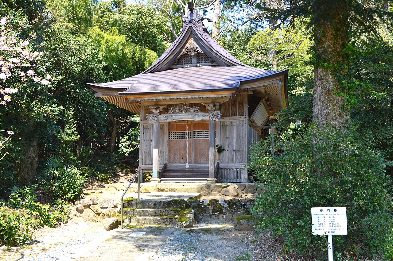 弥彦神社 船山神社 社殿