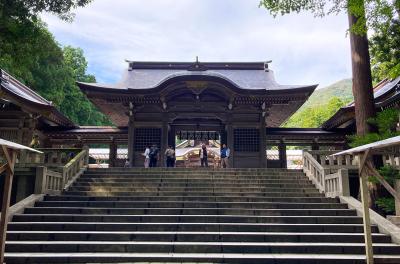 彌彦神社 弥彦神社 随神門