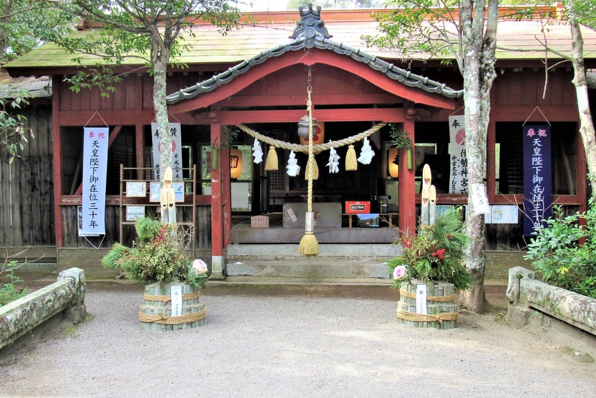 拝殿
