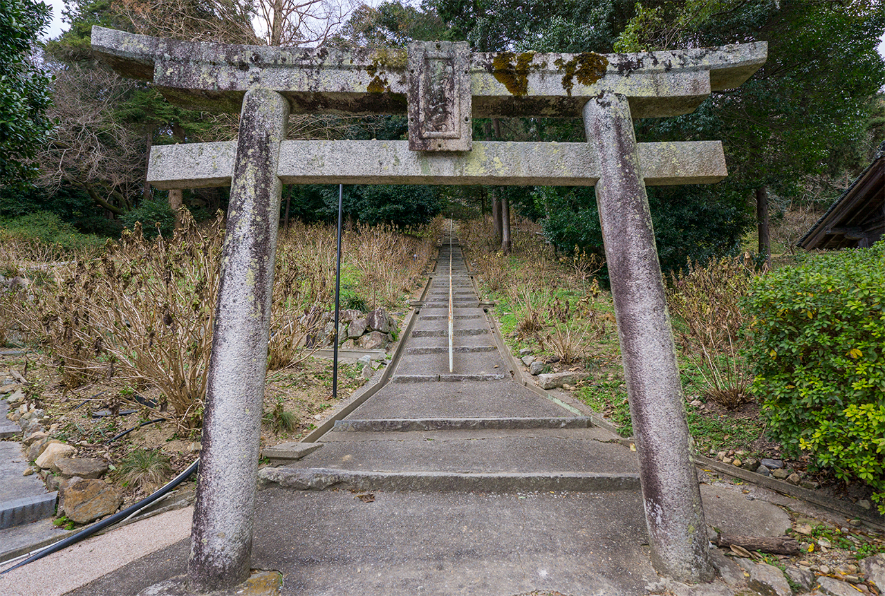 岩山宮 鳥居