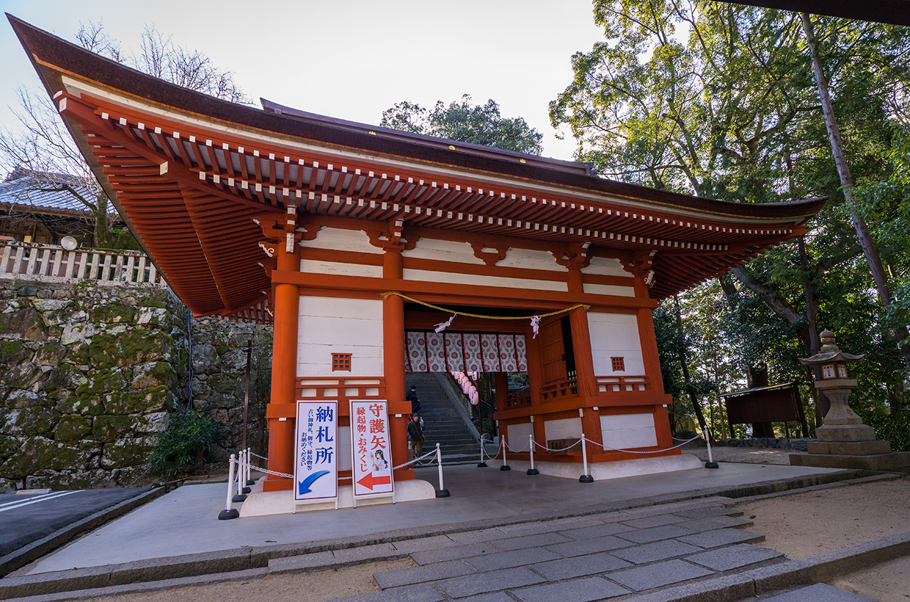 吉備津神社 北随神門
