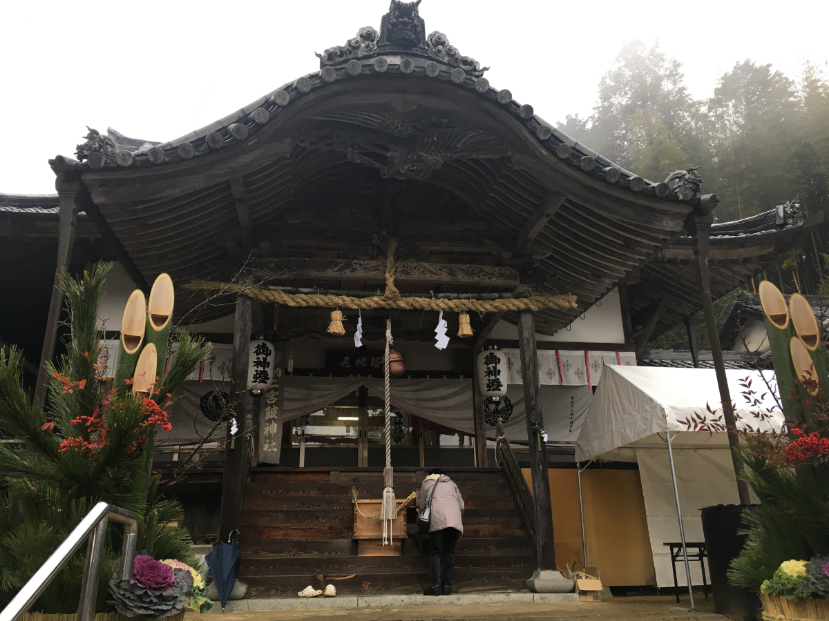 拝殿