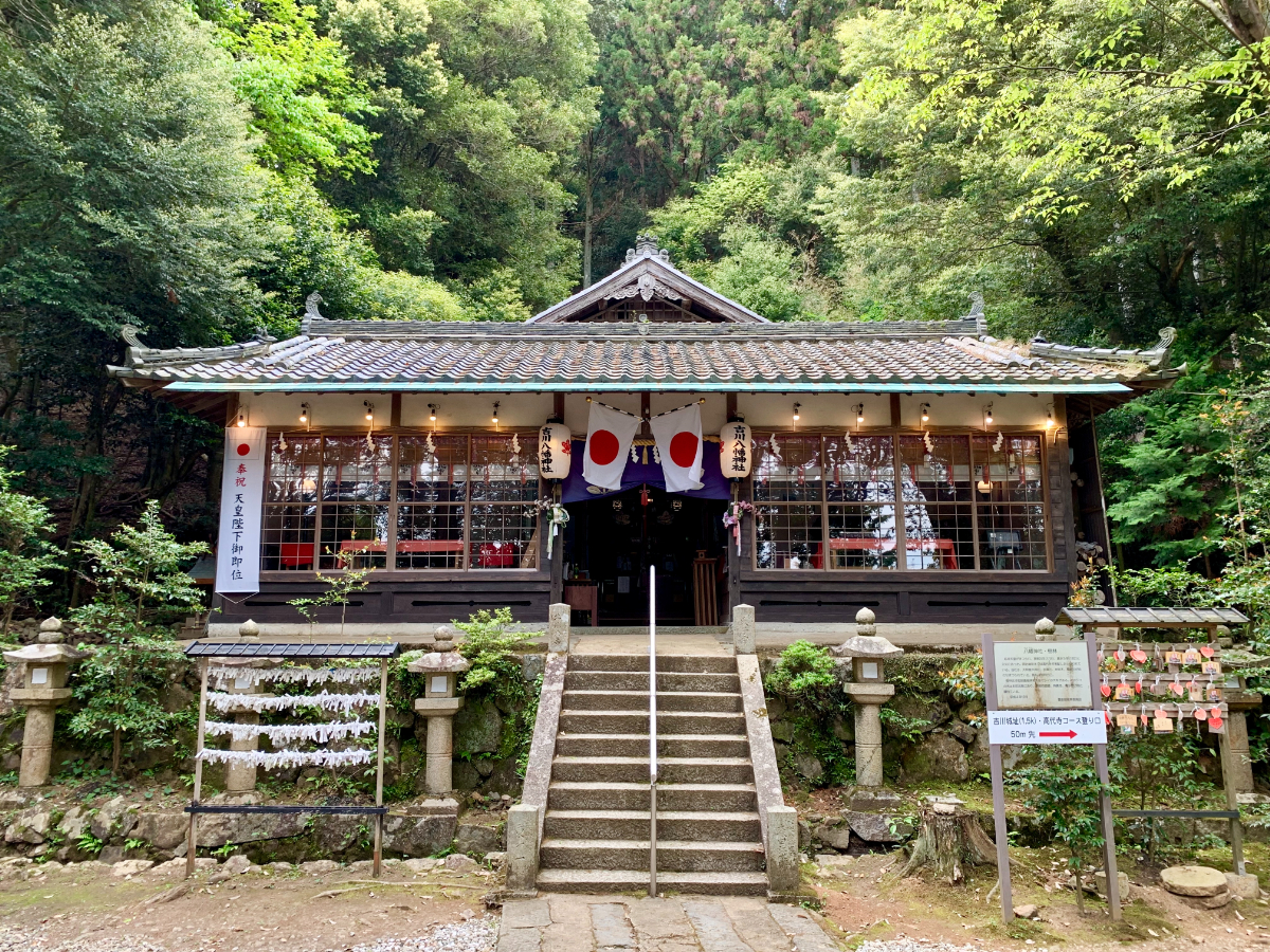 拝殿