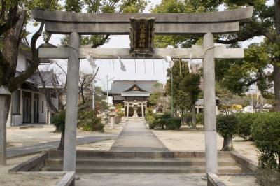 佐奈部神社 鳥居と拝殿