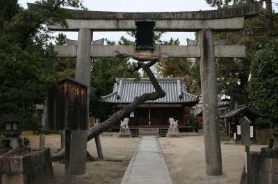 味舌天満宮 鳥居と拝殿
