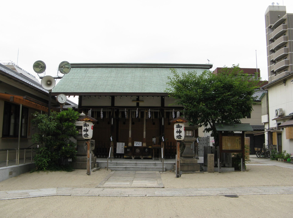 拝殿