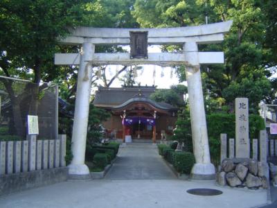 比枝神社 鳥居と拝殿