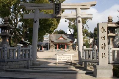 春日神社 鳥居と拝殿