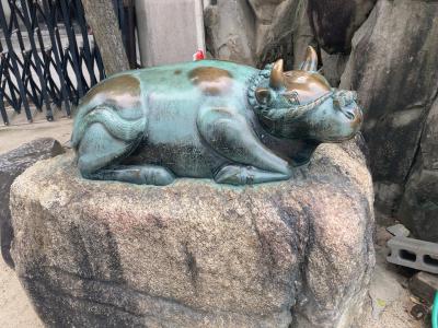 大阪天満宮 大阪天満宮 境内の撫で牛