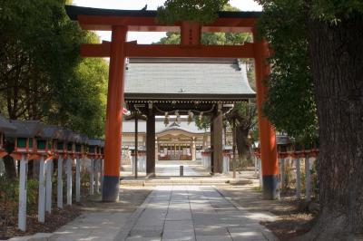 香具波志神社 鳥居と拝殿
