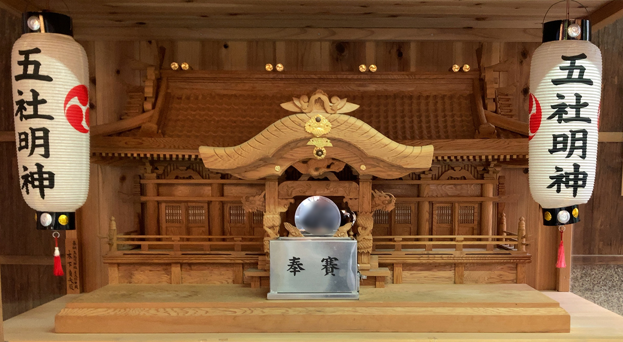 五社明神社殿
