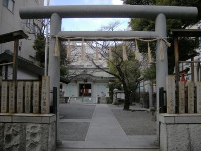 御津宮 鳥居と拝殿