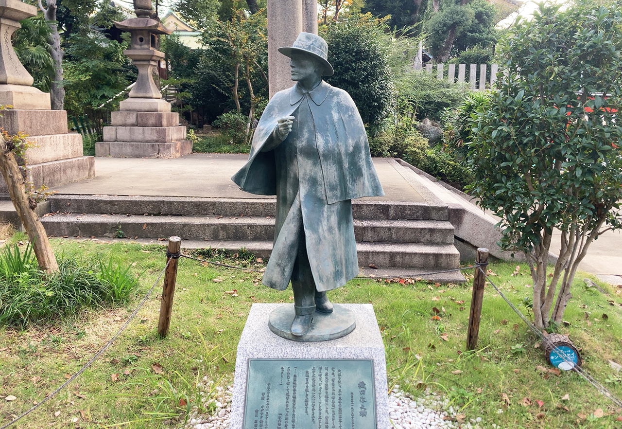 生國魂神社 織田作之助像