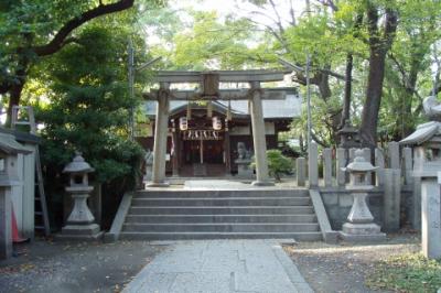 津守神社 鳥居と拝殿