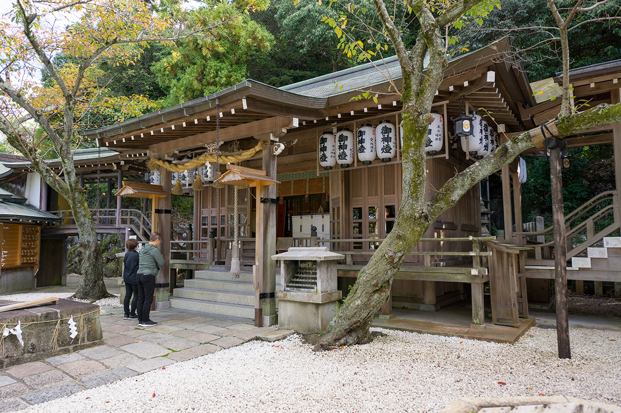 石切劔箭神社の上之社 拝殿