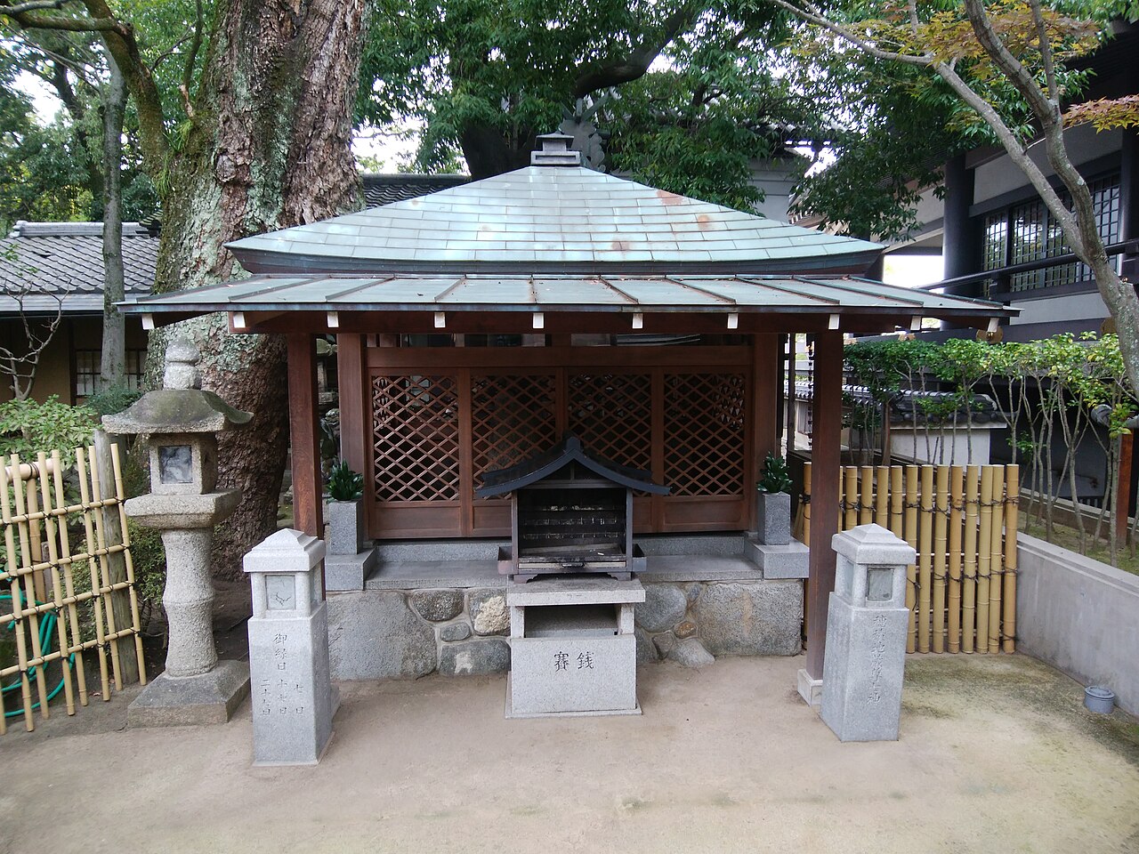穂積地蔵尊