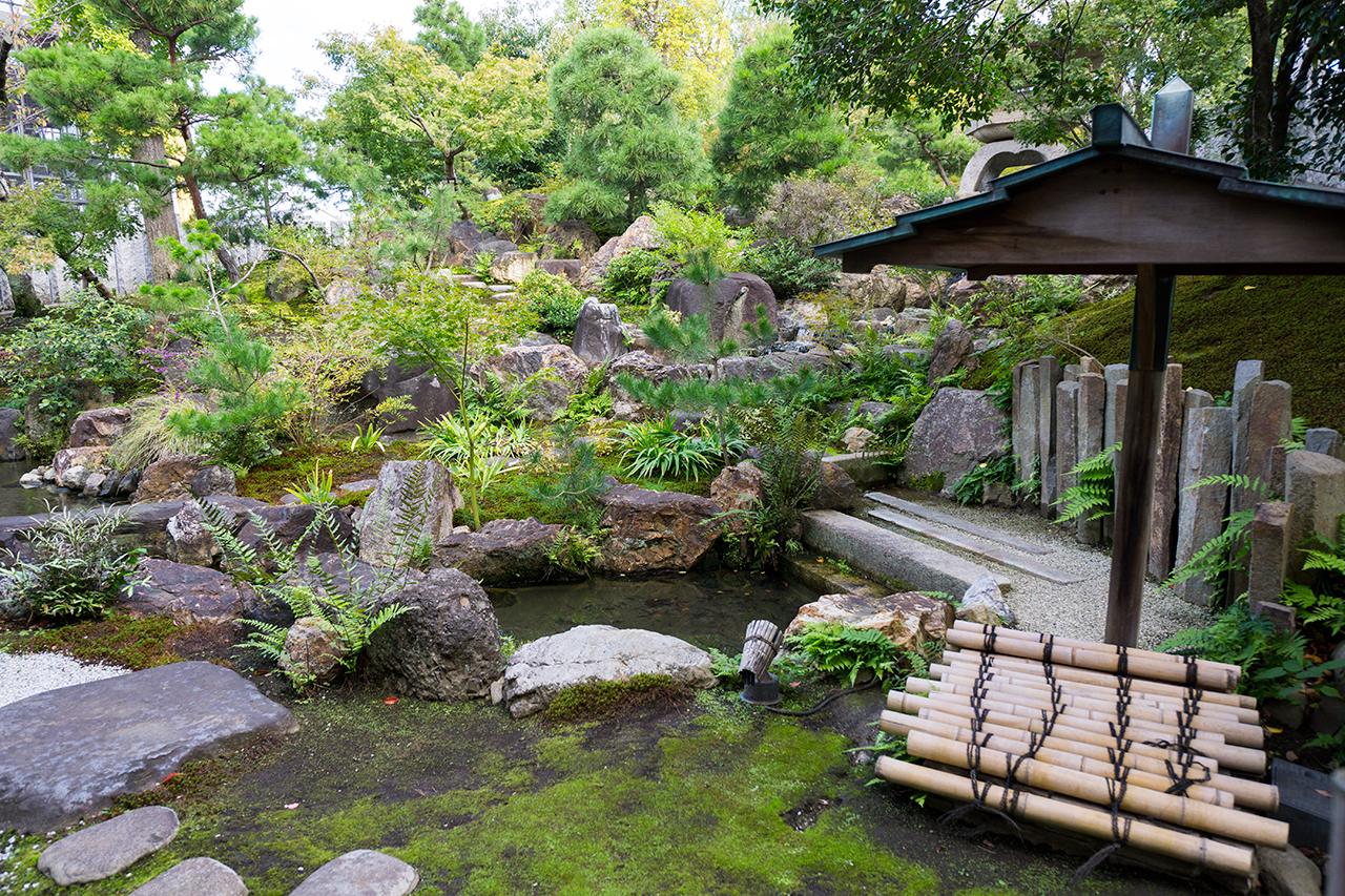 石切劔箭神社東庭園