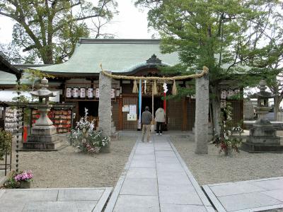 布忍神社 鳥居と拝殿