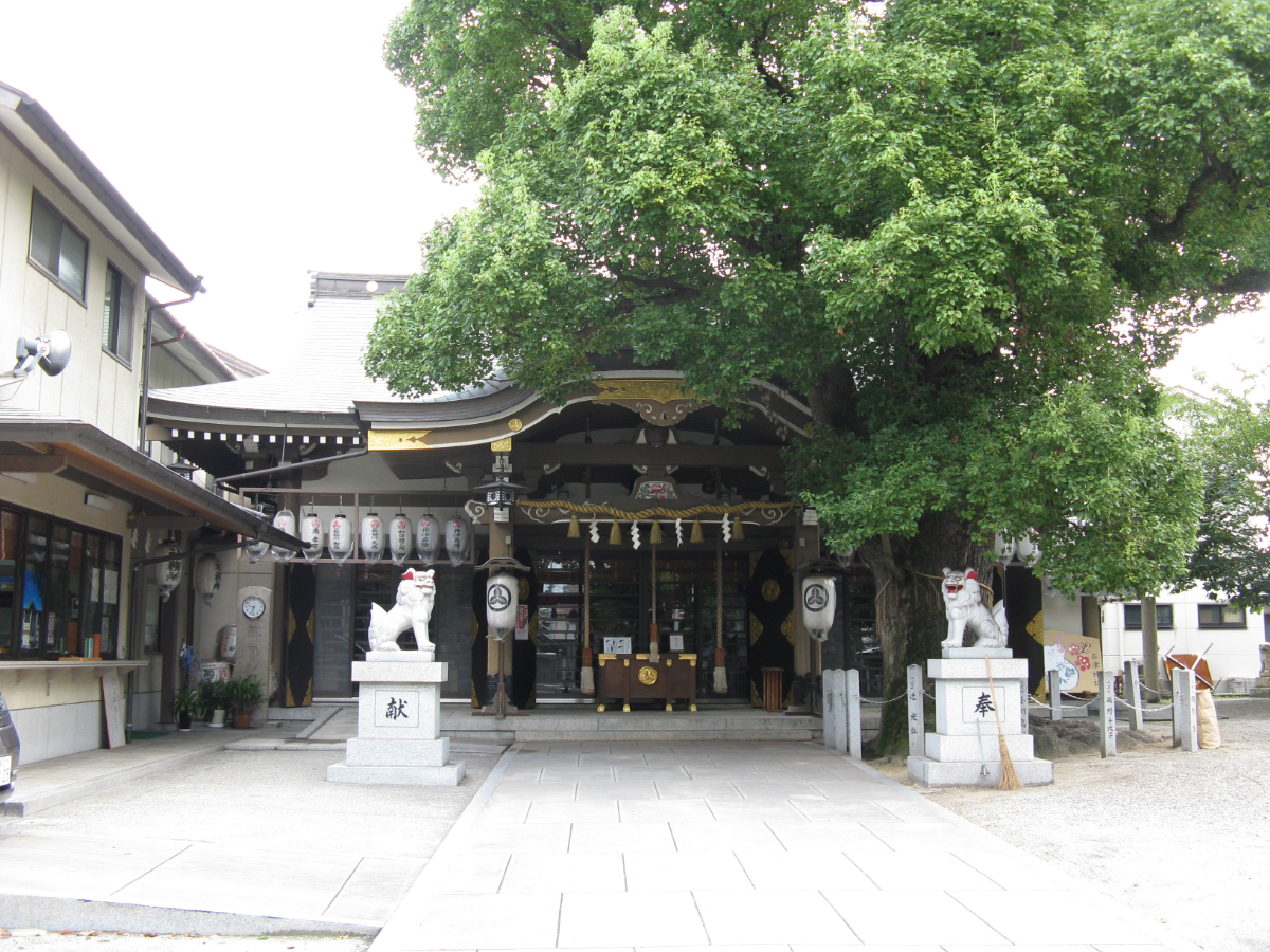 拝殿