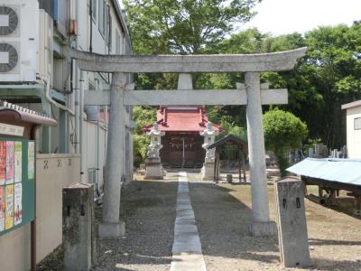 香取神社 鳥居と拝殿