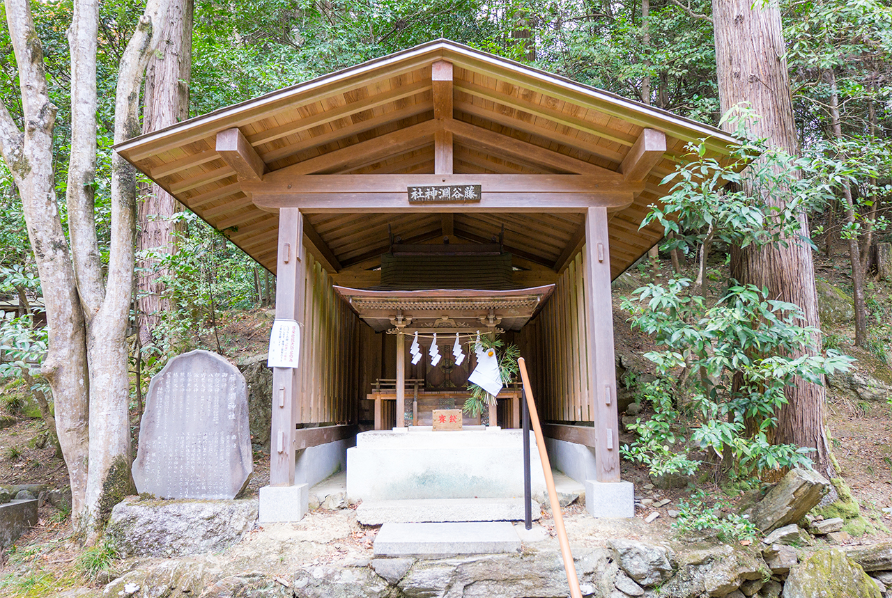 宝登山神社 藤谷淵神社 社殿