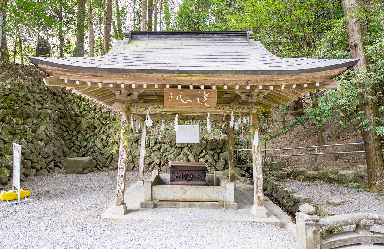 宝登山神社 手水舎