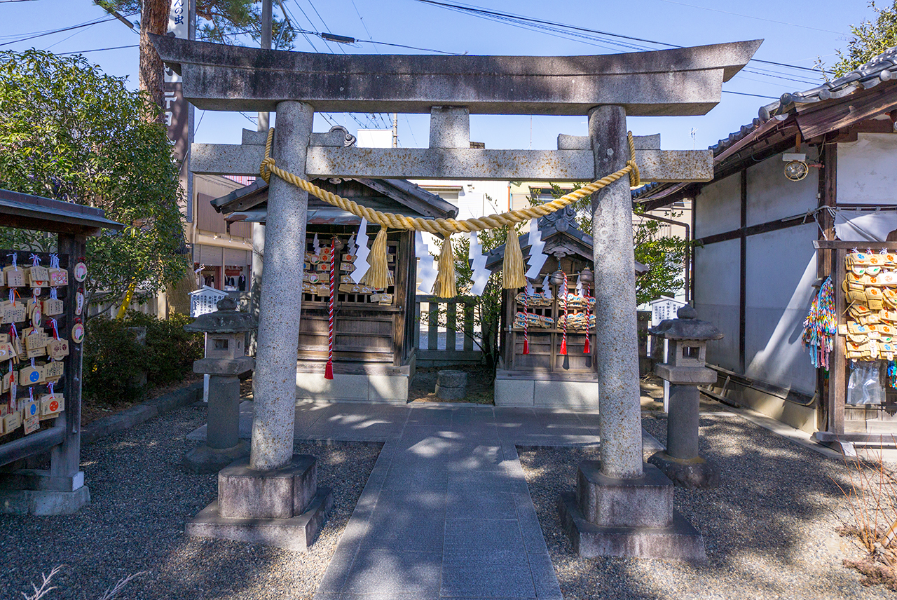 行田八幡社 瘡守稲荷社・目の神社の鳥居
