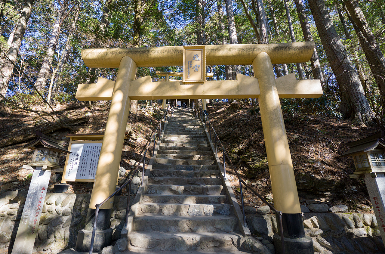 御仮屋神社 鳥居
