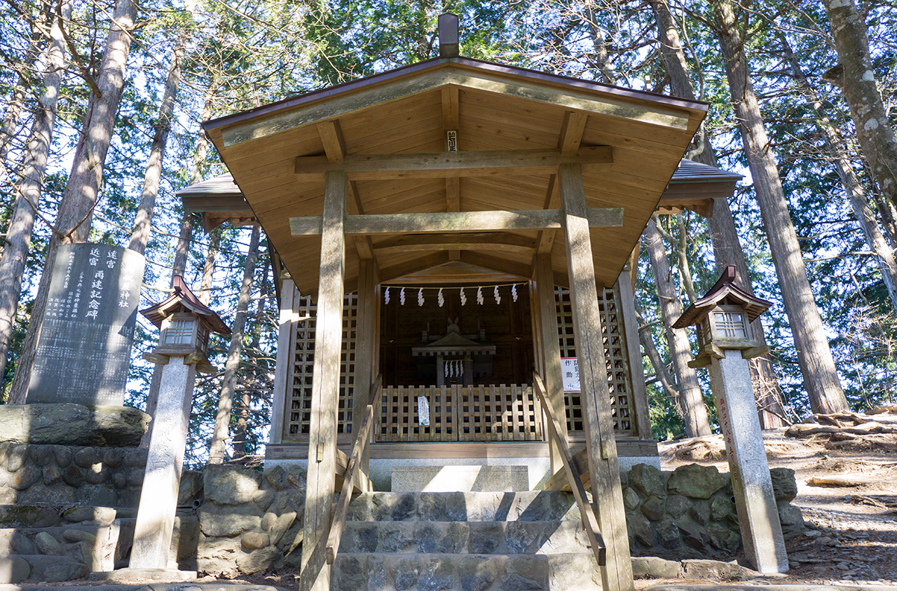 御仮屋神社 社殿