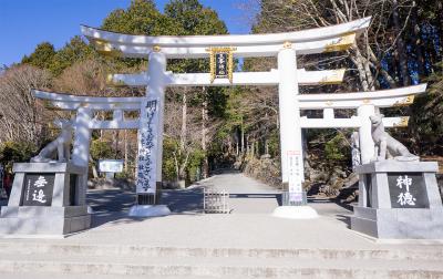 三峯神社 三ツ鳥居