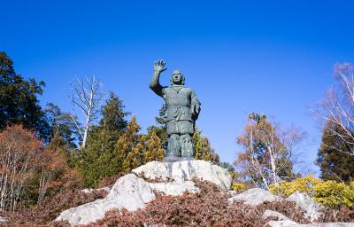 三峯神社 日本武尊銅像