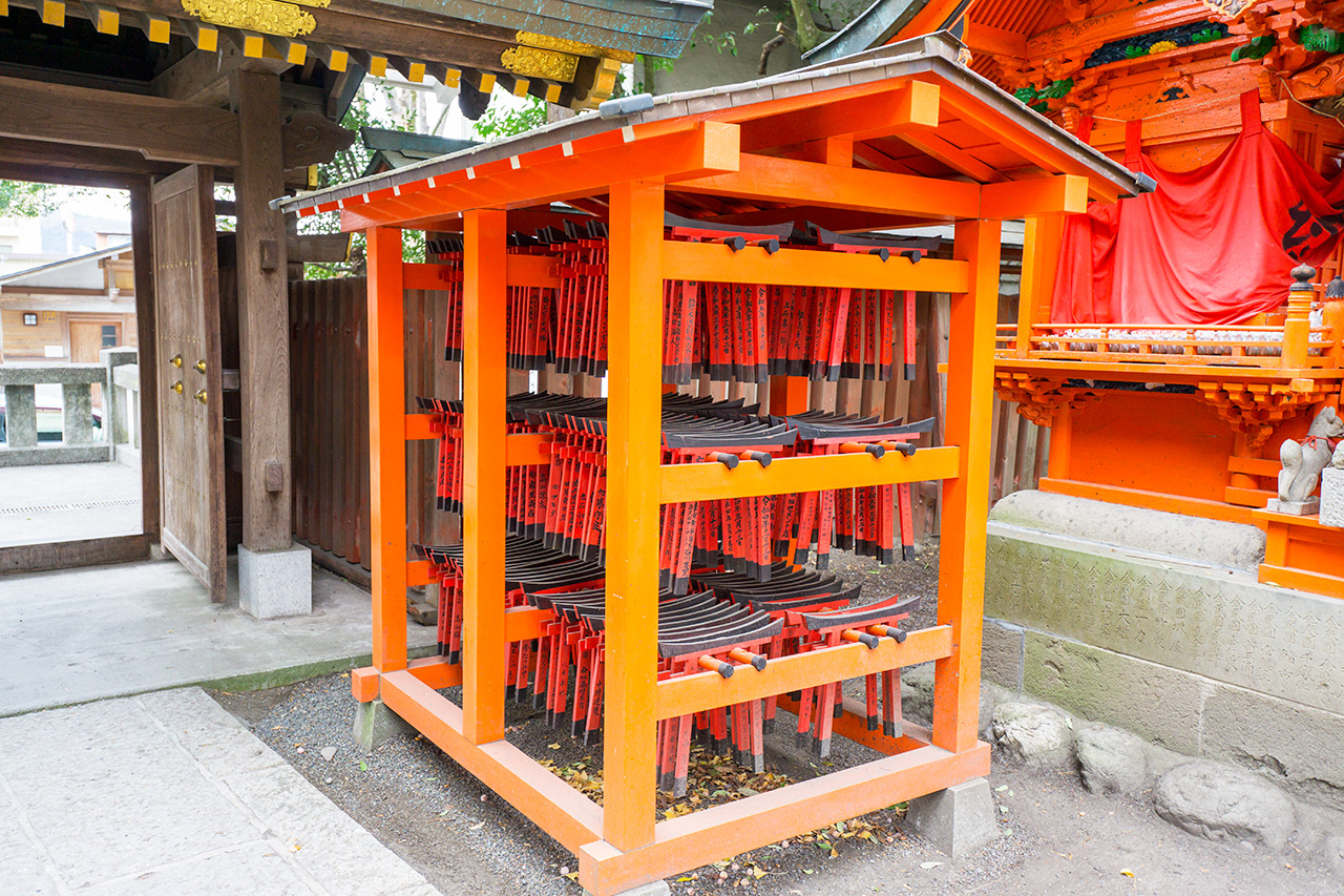 柞稲荷神社 奉納された鳥居