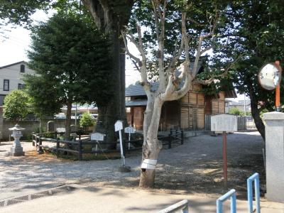 神明神社 境内