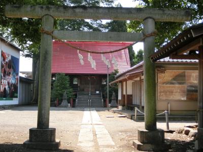 稲荷神社 鳥居と拝殿