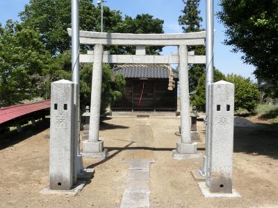 香取神社 鳥居と拝殿