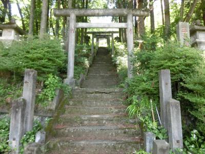 三吉稲荷神社 鳥居
