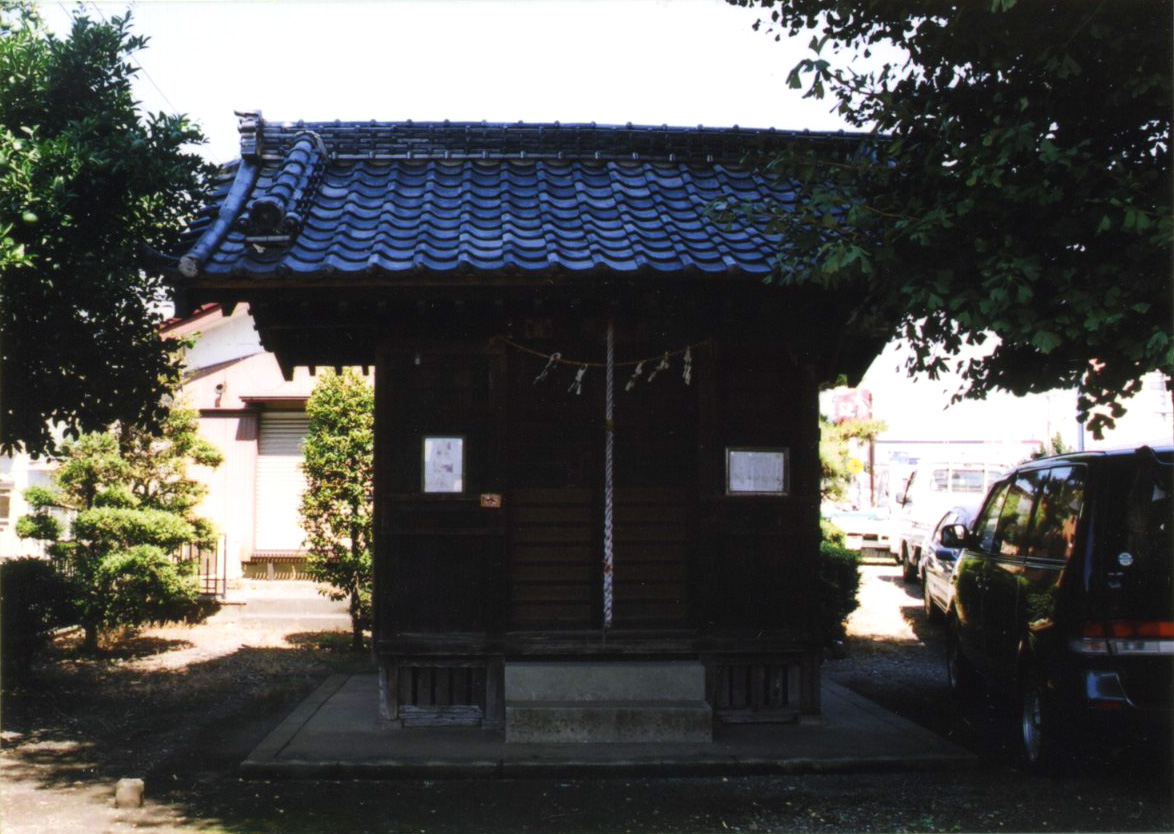 鳥居と拝殿