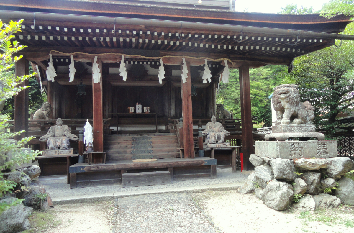 拝殿