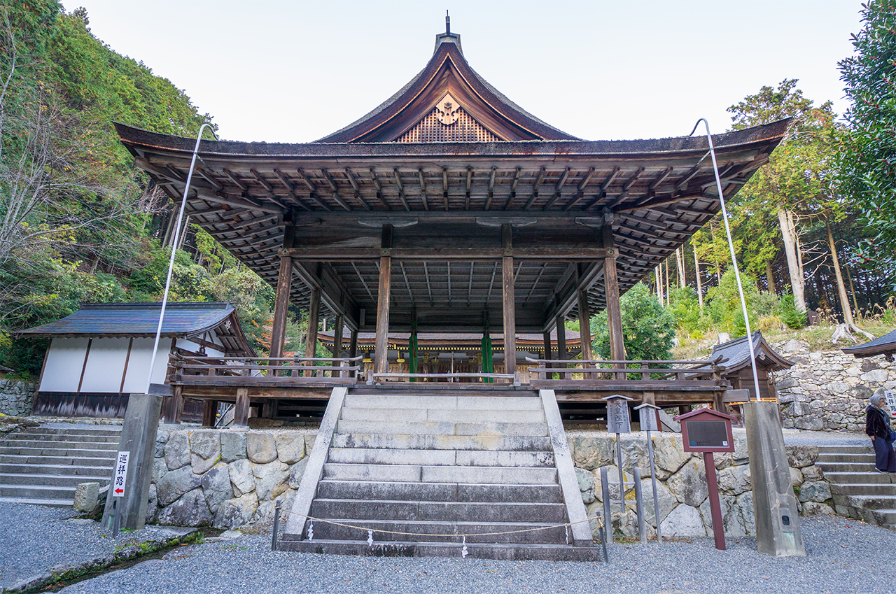 日吉大社 西本宮 拝殿