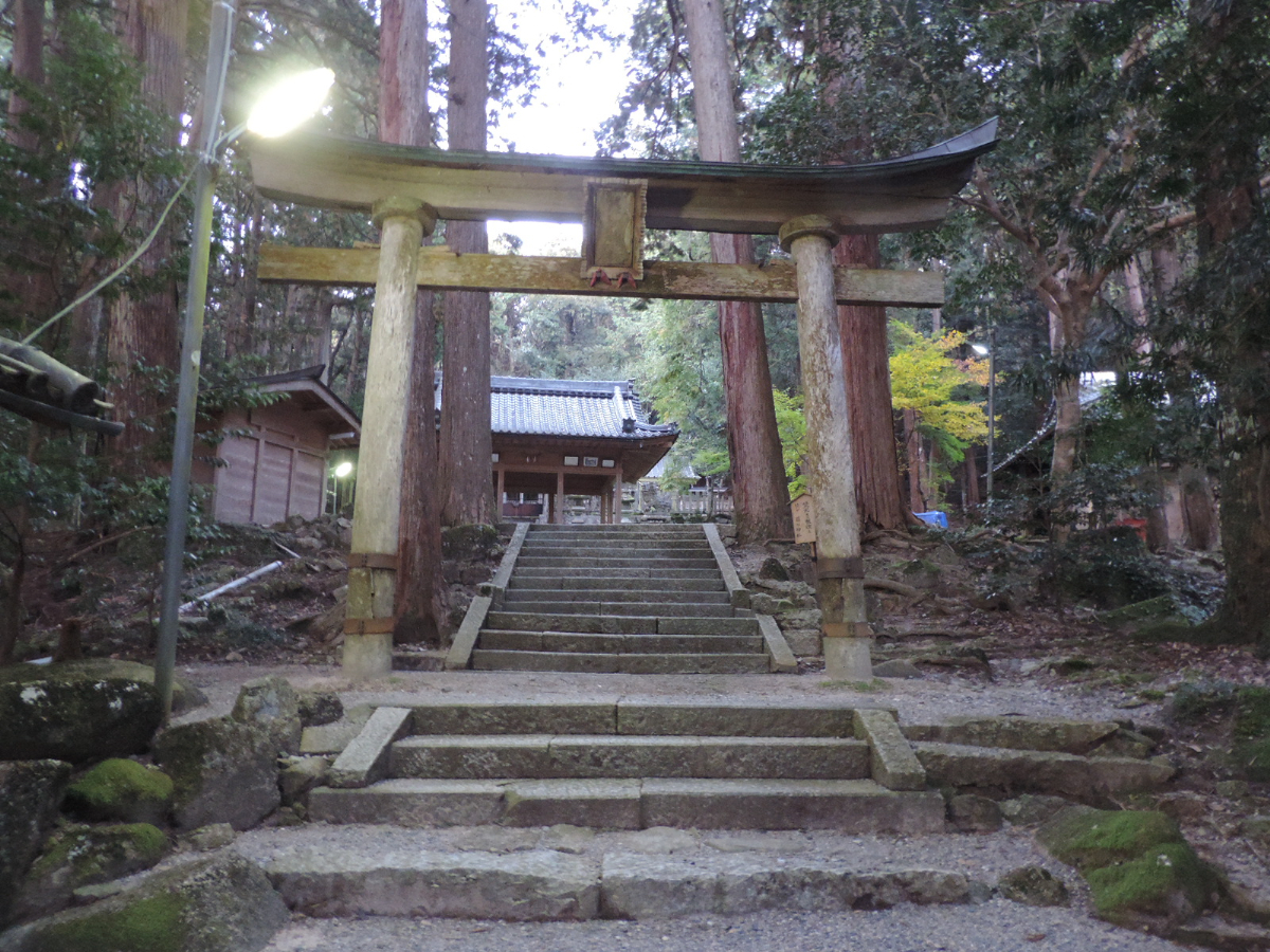 鳥居