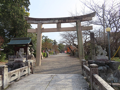 大宝神社 鳥居
