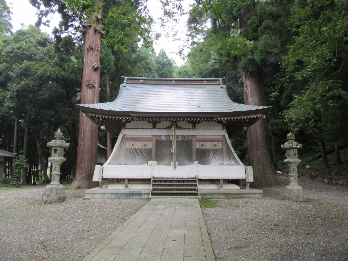 拝殿