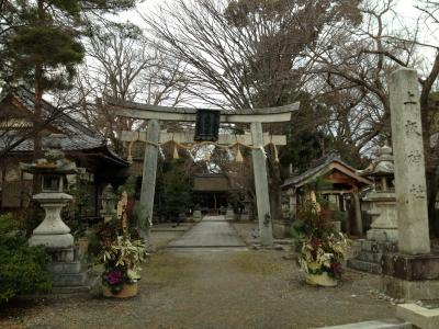 上坂神社 鳥居と拝殿