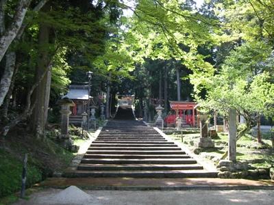 日吉神社 境内階段