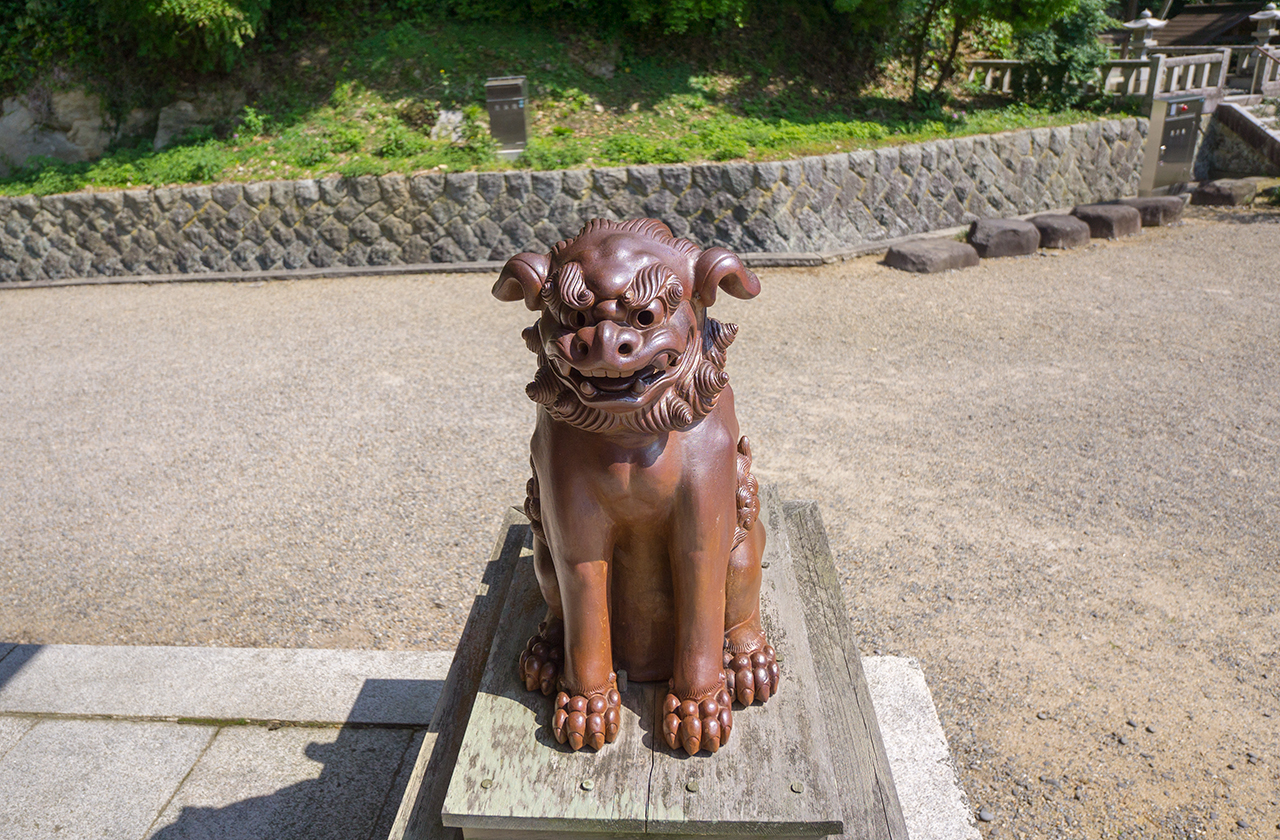 美保神社 備前焼の狛犬 阿形