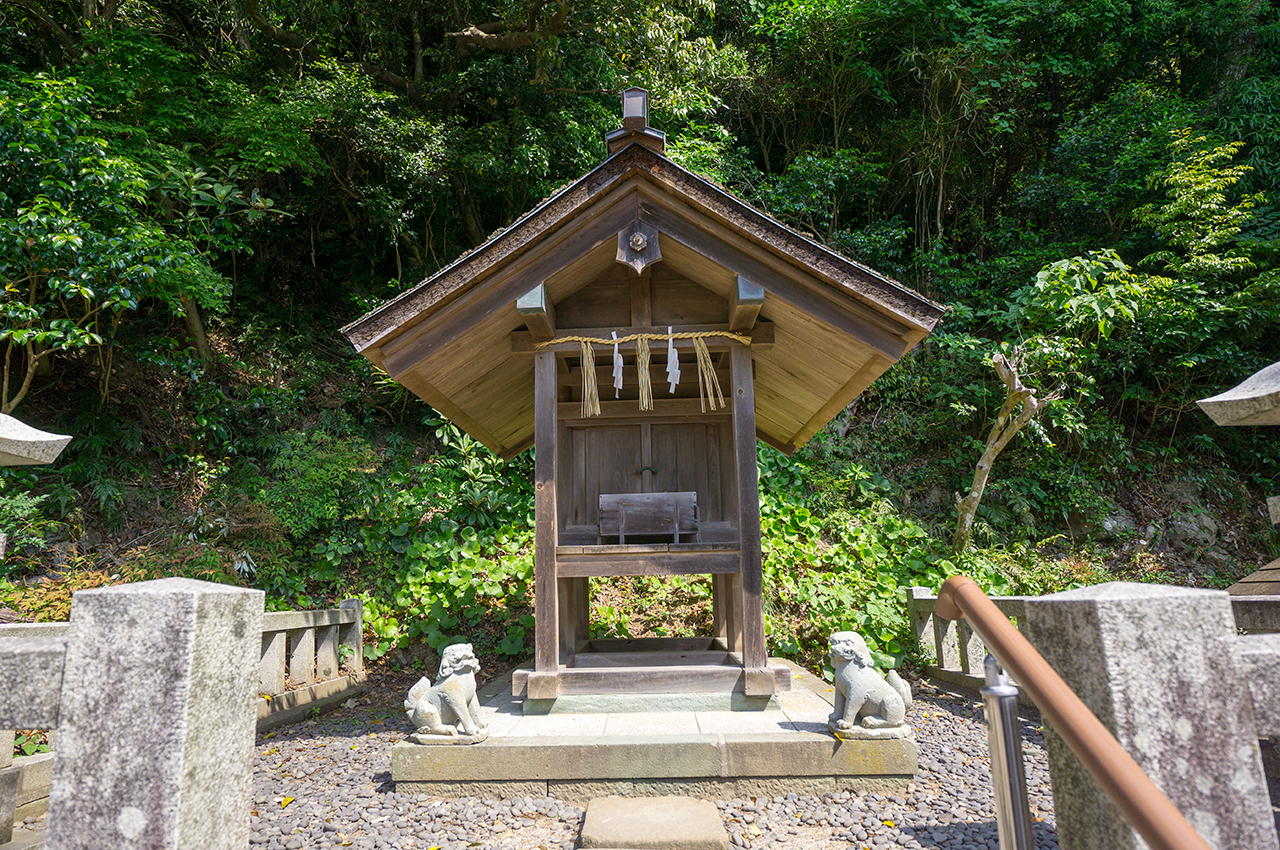 美保神社 宮御前社・宮荒神社・船霊社・船霊社・稲荷社 社殿