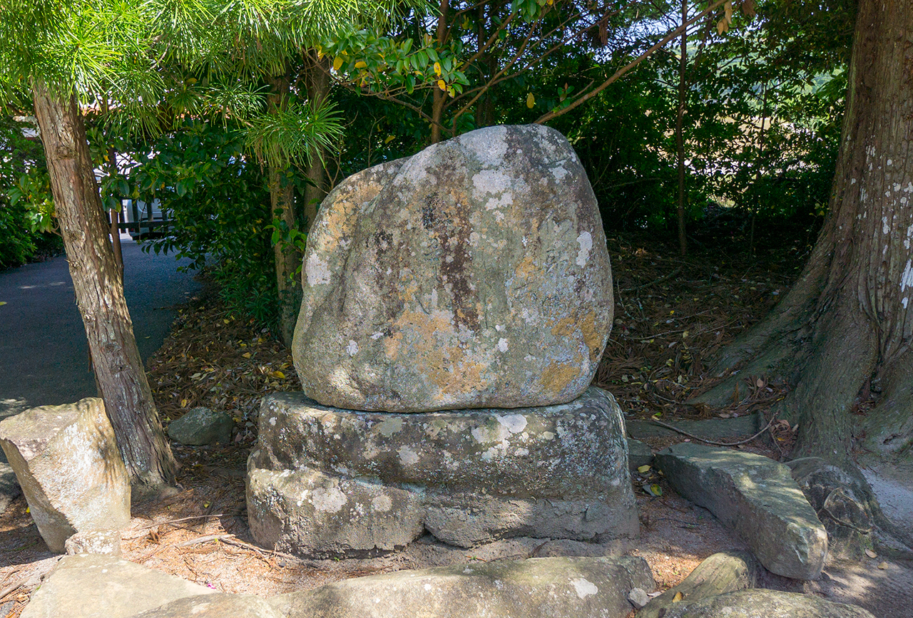 八重垣神社 松尾芭蕉の句碑