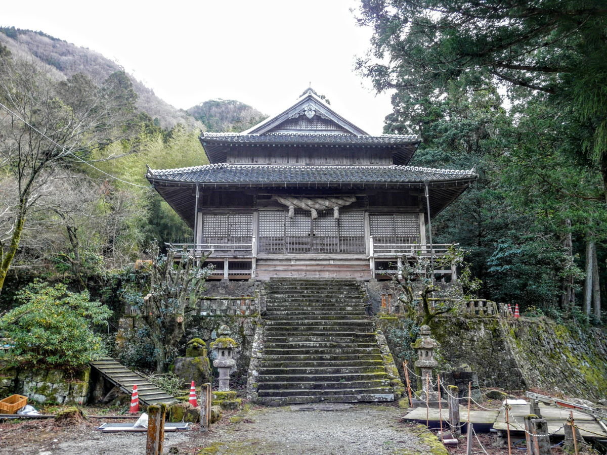 拝殿