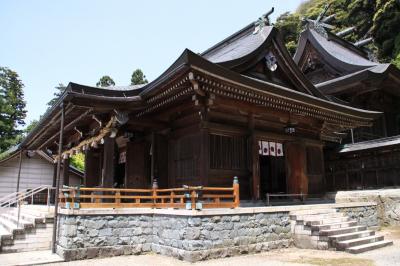 物部神社 社殿